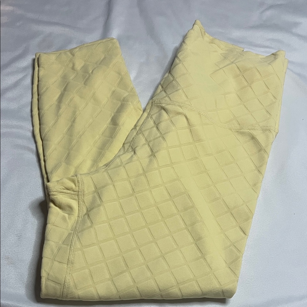 NWT Nike Yoga Capris